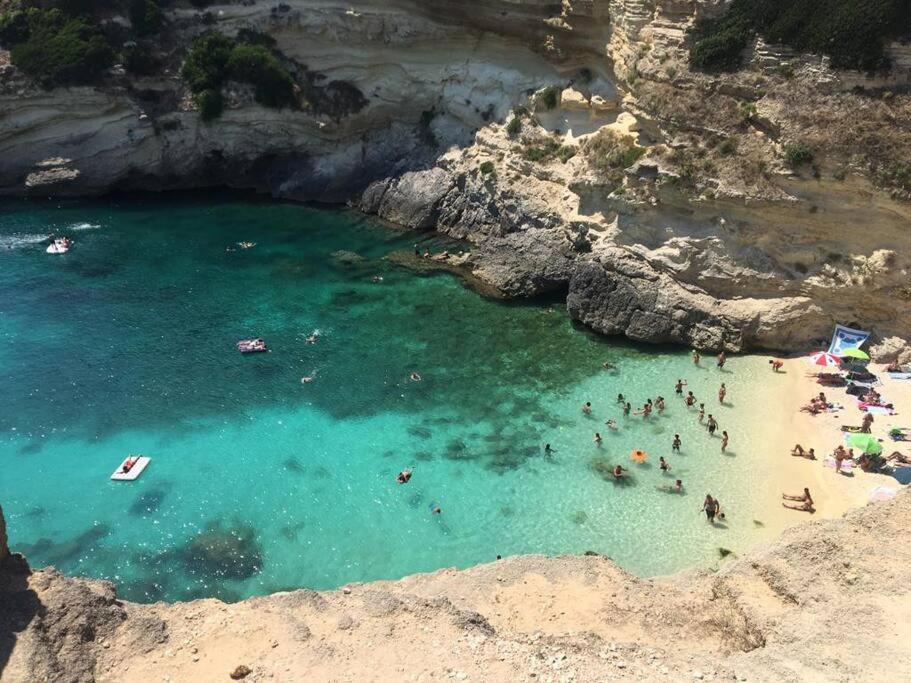 Casa Vacanze La Casa Di Katia Castro  エクステリア 写真