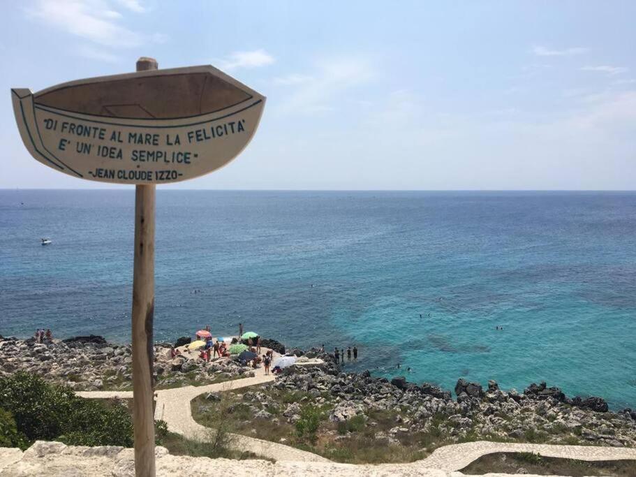 Casa Vacanze La Casa Di Katia Castro  エクステリア 写真